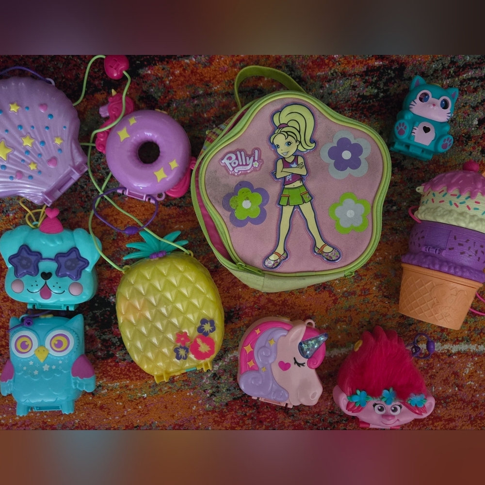 Polly Pockets